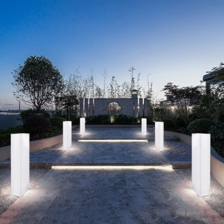 Светильник Колонна 30х180  питание от АКБ, RGB